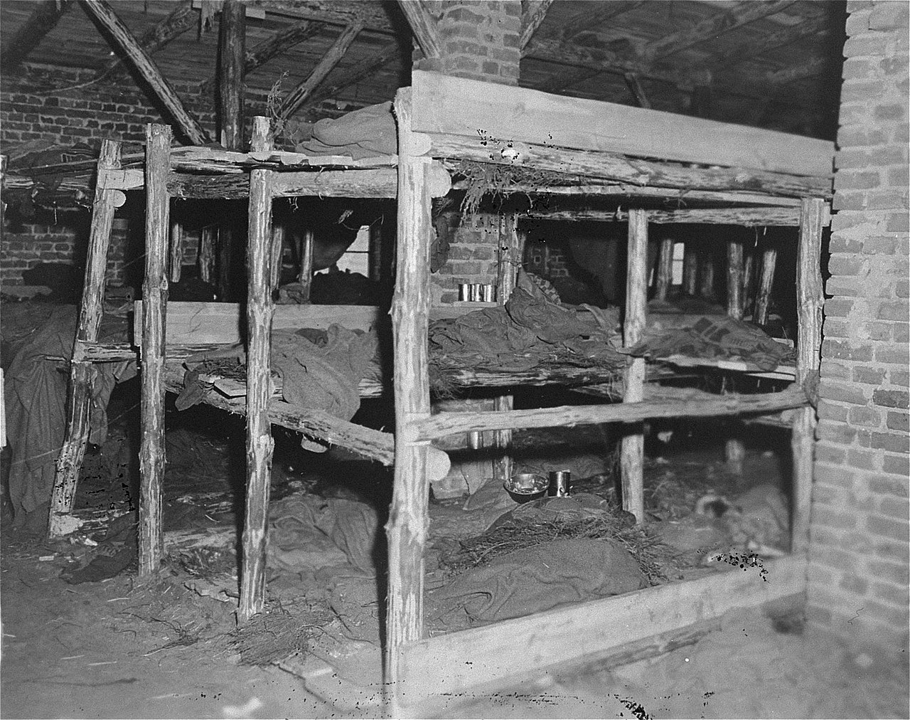 Bunk beds made by prisoners in a barrack in Wöbbelin (US Holocaust Memorial Museum)